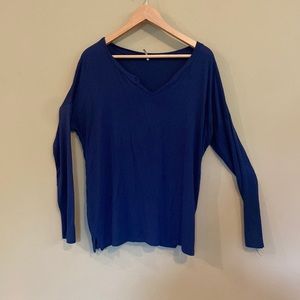 Color Thread Basic Dark Blue Top